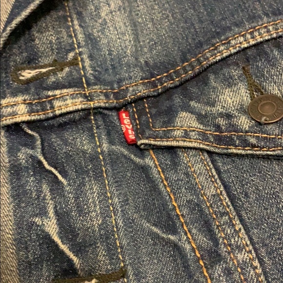 Levis Denim Jacket - Picture 2 of 6